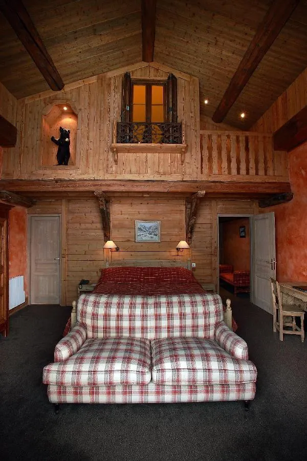 Hotel Christiania Val-d'Isere 5*,