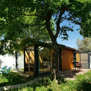 Le Mazet Des Amants, En Bois Avec Jacuzzi Privatif Villa Avignon